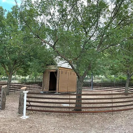 Tenuta Il Guerriero Camping *