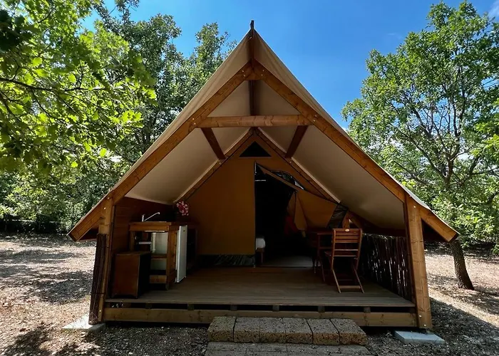 Tenuta Il Guerriero Kamp alanı